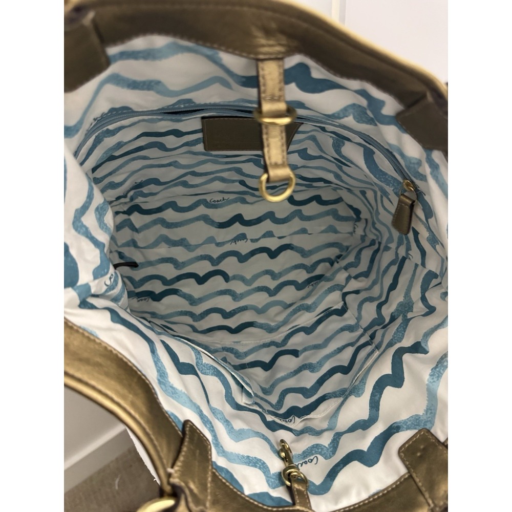 Unique Coach Audrey Canvas Limited Edition Tote bag w/ Jeweled Starfish 17024 - Picture 10 of 15